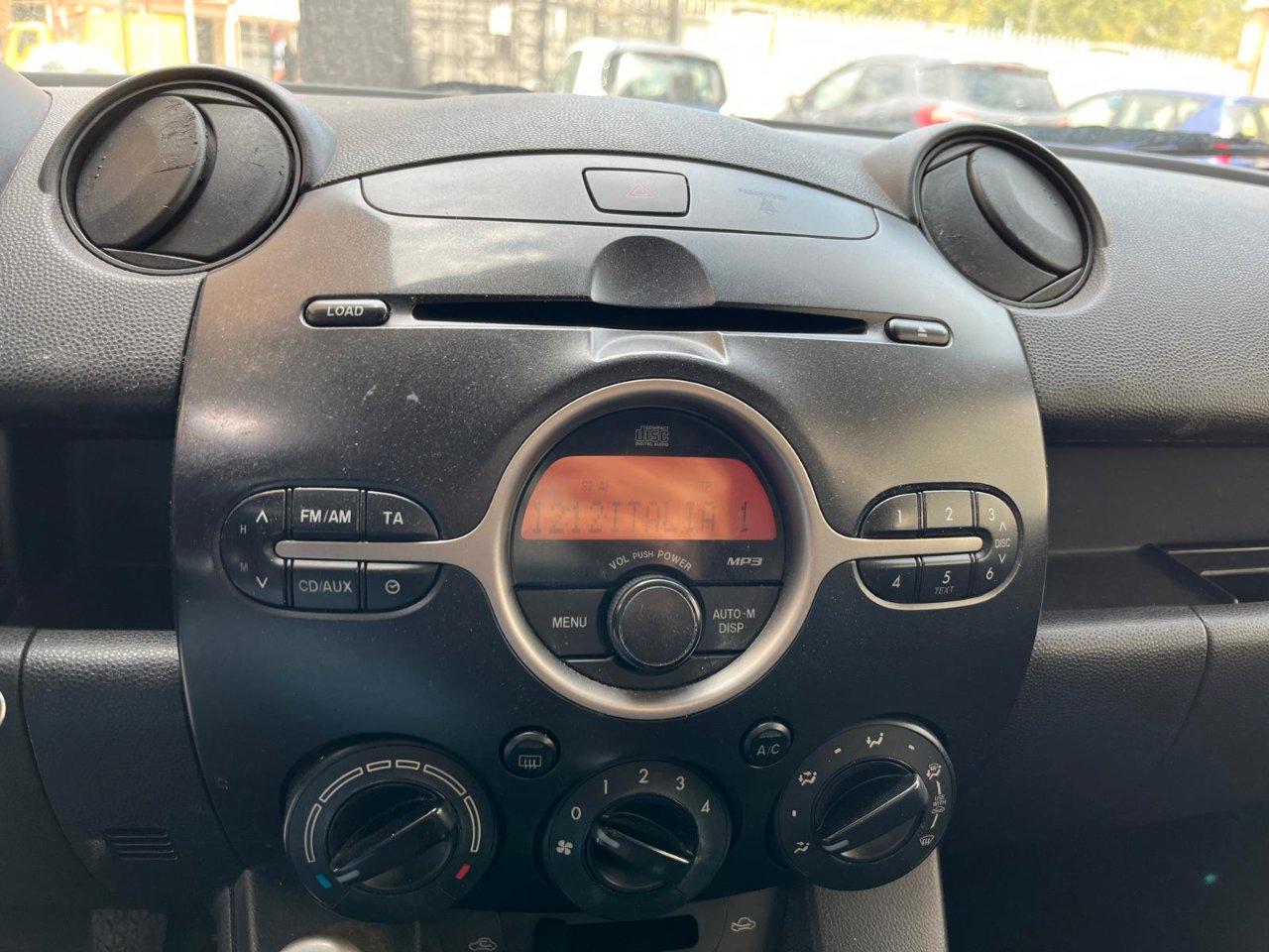 Mazda 2 5 Porte 2 5p 1.3 Easy c/clima Gpl 75cv