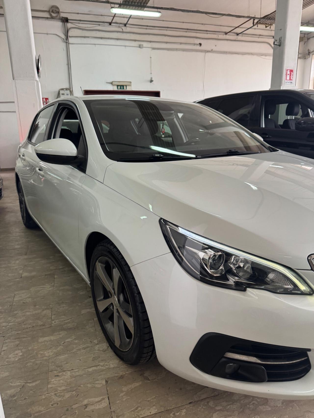 Peugeot 308 2019 BlueHDi S&S Allure