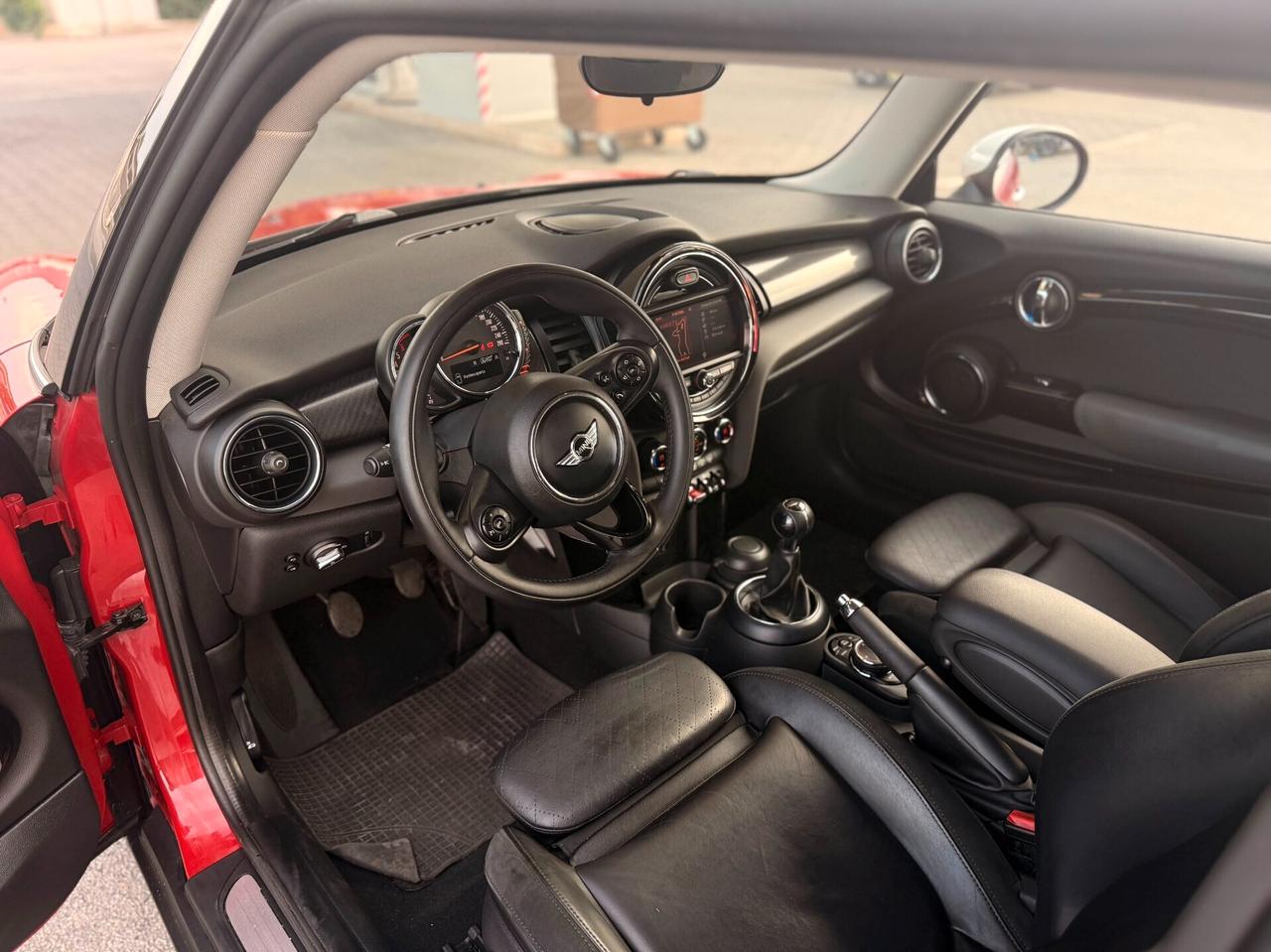 Mini 1.5 Cooper D/PELLE/FULL LED/NAVI/PDC/BELLA