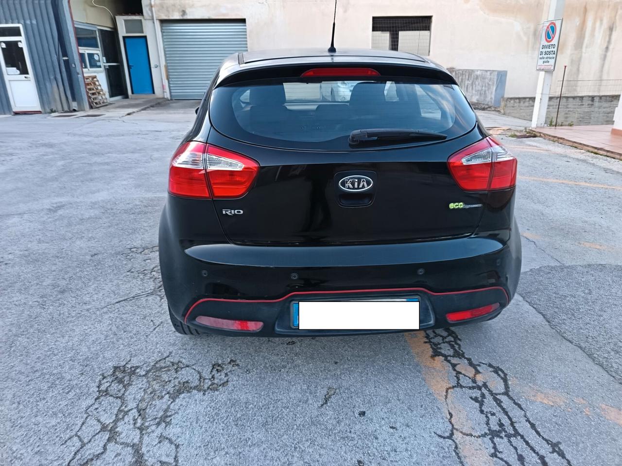 Kia Rio 1.1 CRDi km 145000 Ok neopatentati