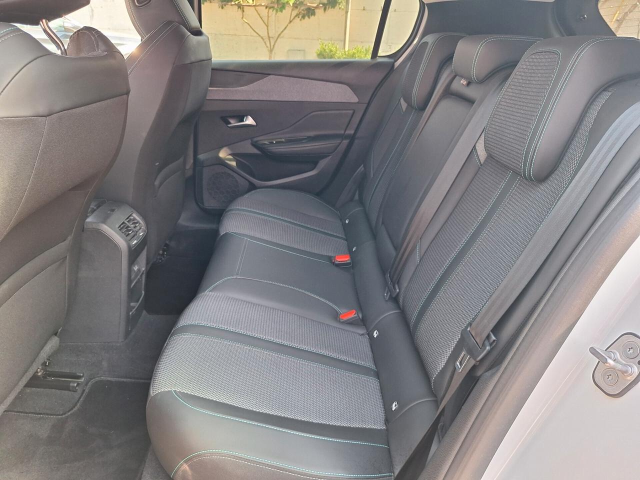 Peugeot 308 BlueHDi 130 S&S EAT8 Allure Pack Nav+Retrocam - 2022