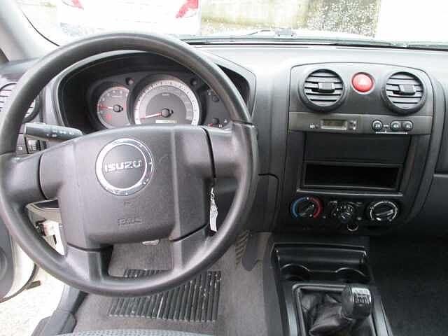 Isuzu D-Max 2.5 TD cat Space Cab 4WD Pick-up L EU4