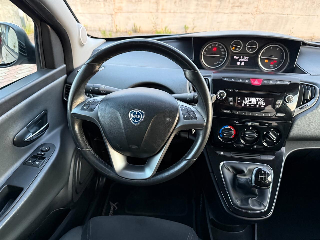 Lancia Ypsilon 1.3 MJT 75 CV Platinum Pochi Km