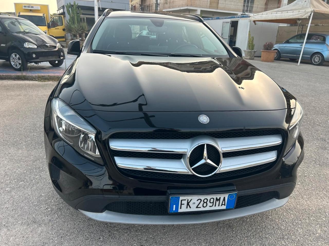 Mercedes GLA 180 d Business