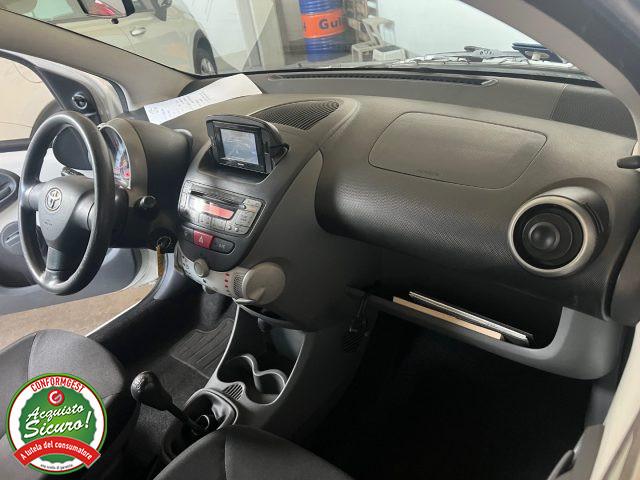 TOYOTA Aygo 1.0 12V VVT-i 5 porte Now Connect