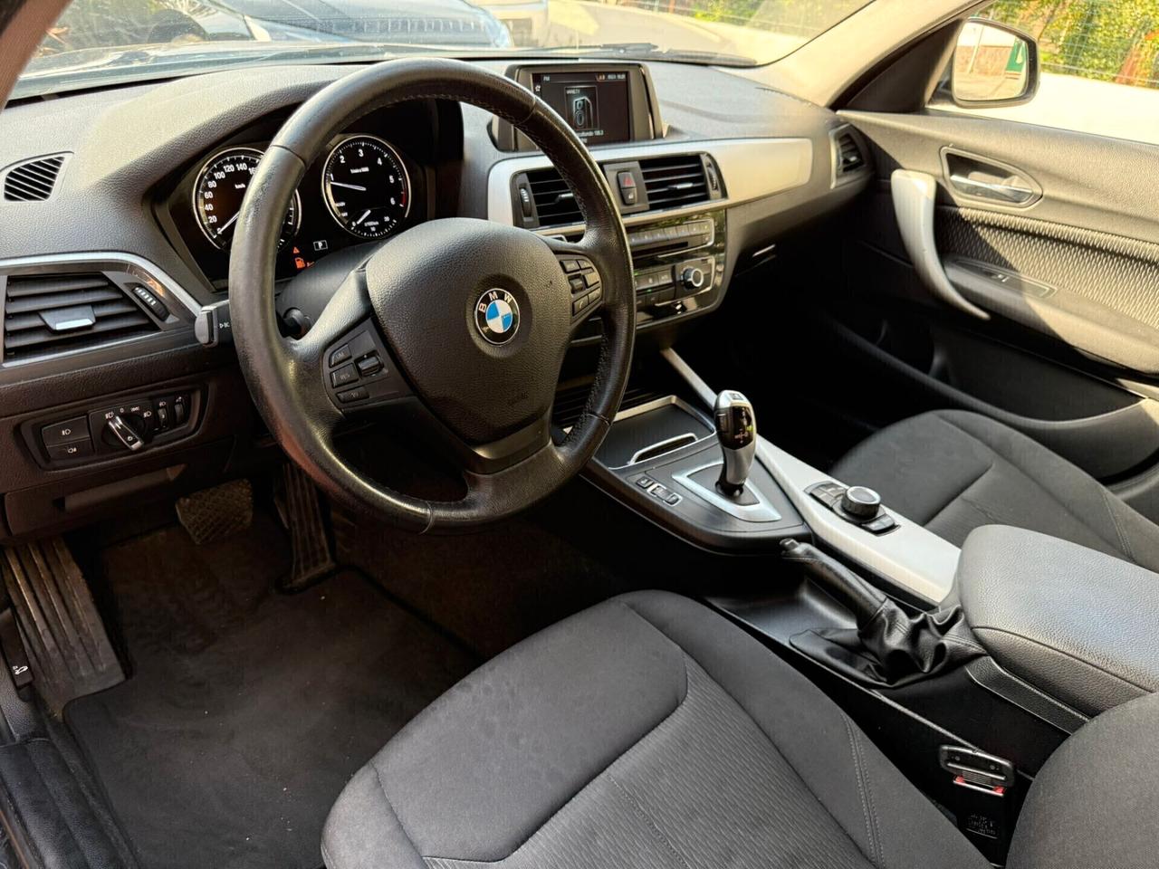 Bmw 118d 5p. Advantage cambio aut.