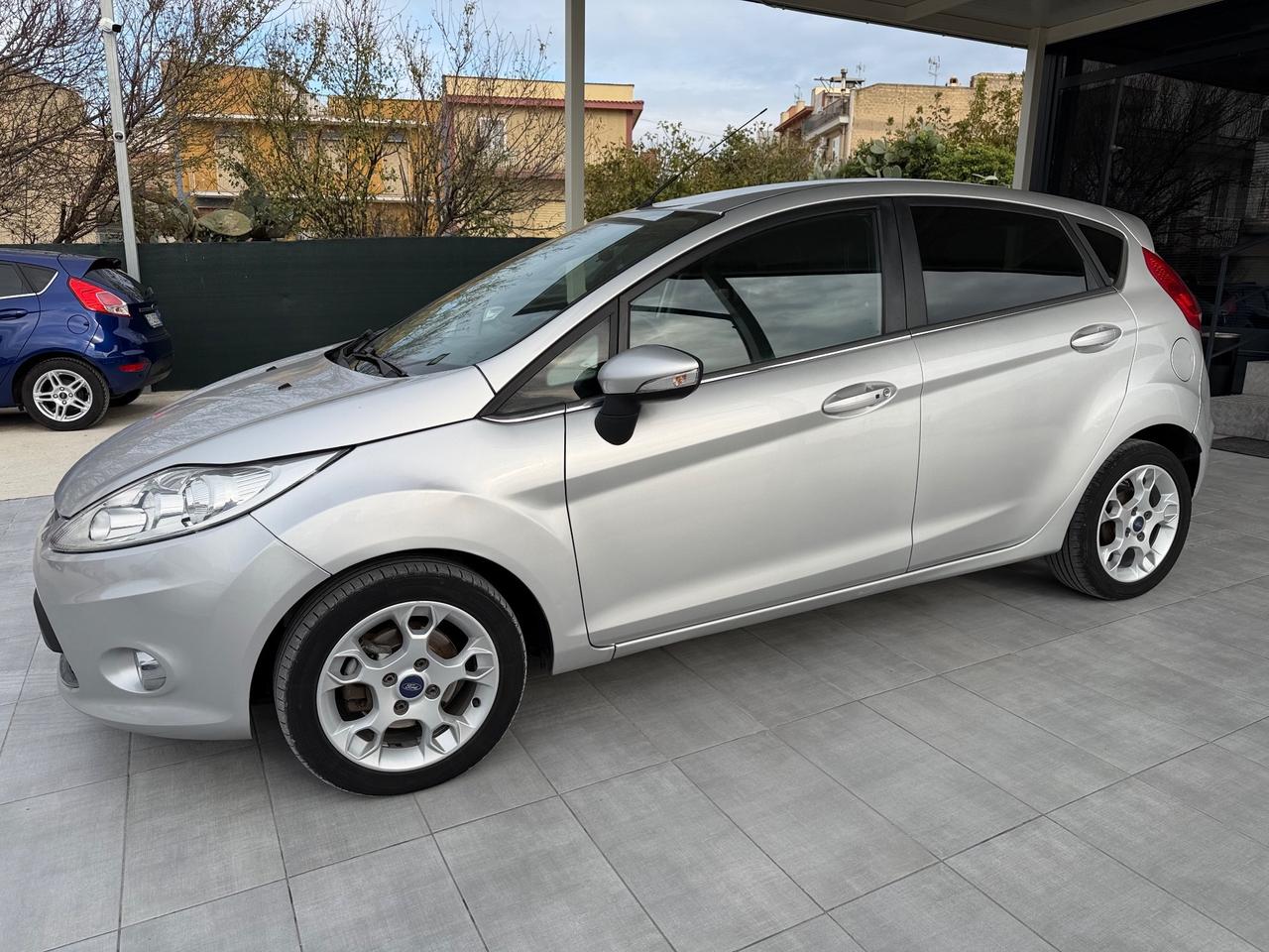 Ford Fiesta 1.4 TDCi 70CV 5 porte Titanium