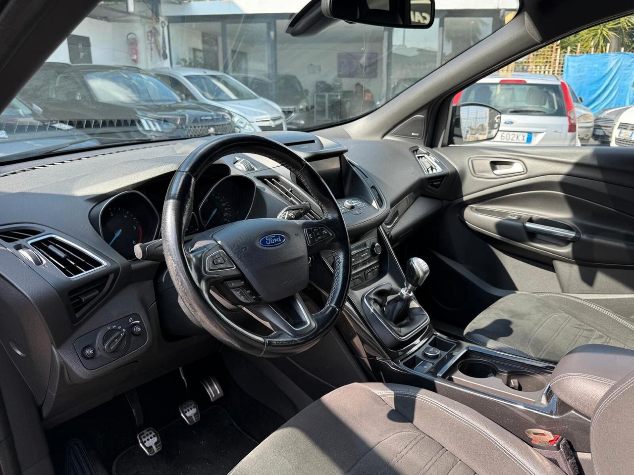 FORD KUGA 2.0 TDCI 150 CV S&S 2WD ST-LINE