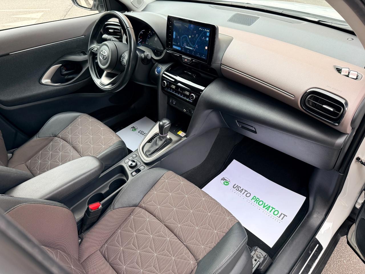 Toyota Yaris Cross 1.5 FULL Hybrid Lounge AWD