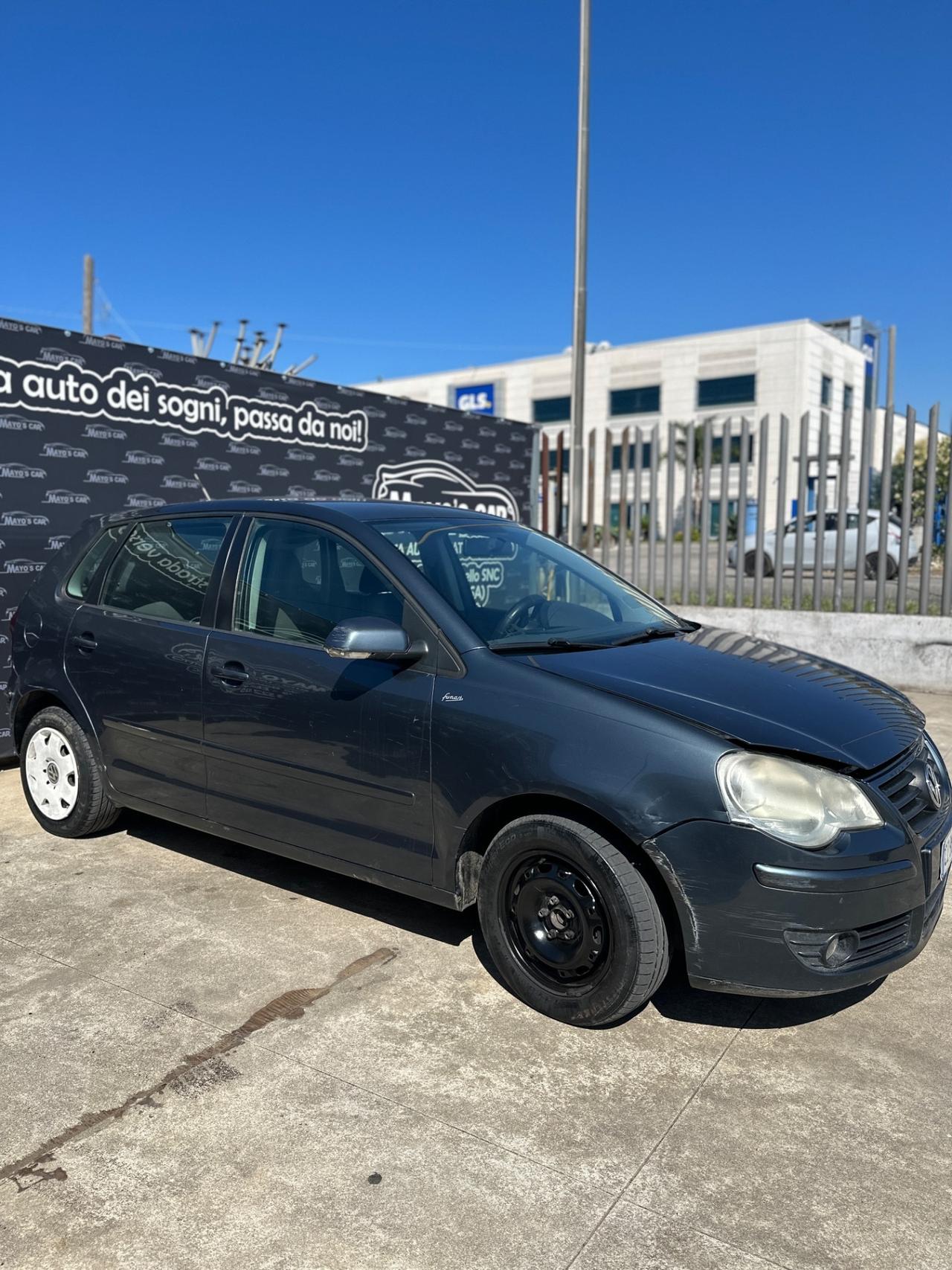VOLKSWAGEN POLO (anno 2006)