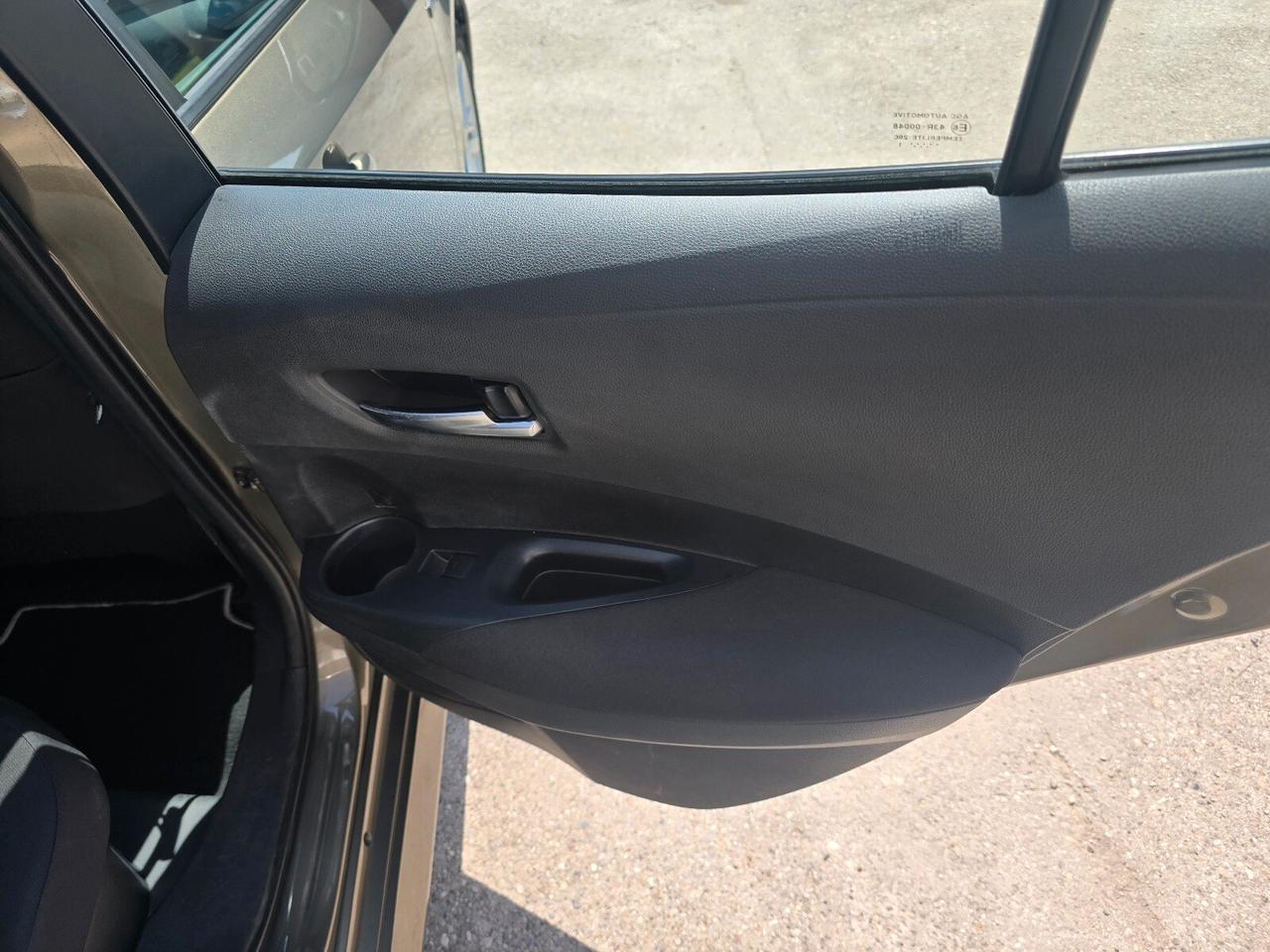 Toyota Corolla 1.8 Hybrid Business