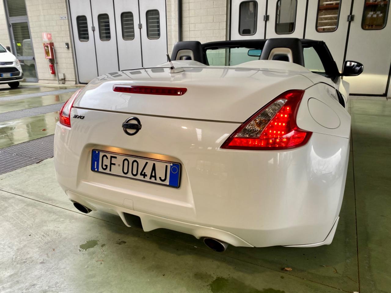 Nissan Z 370Z Roadster 3.7 V6 Lev 2