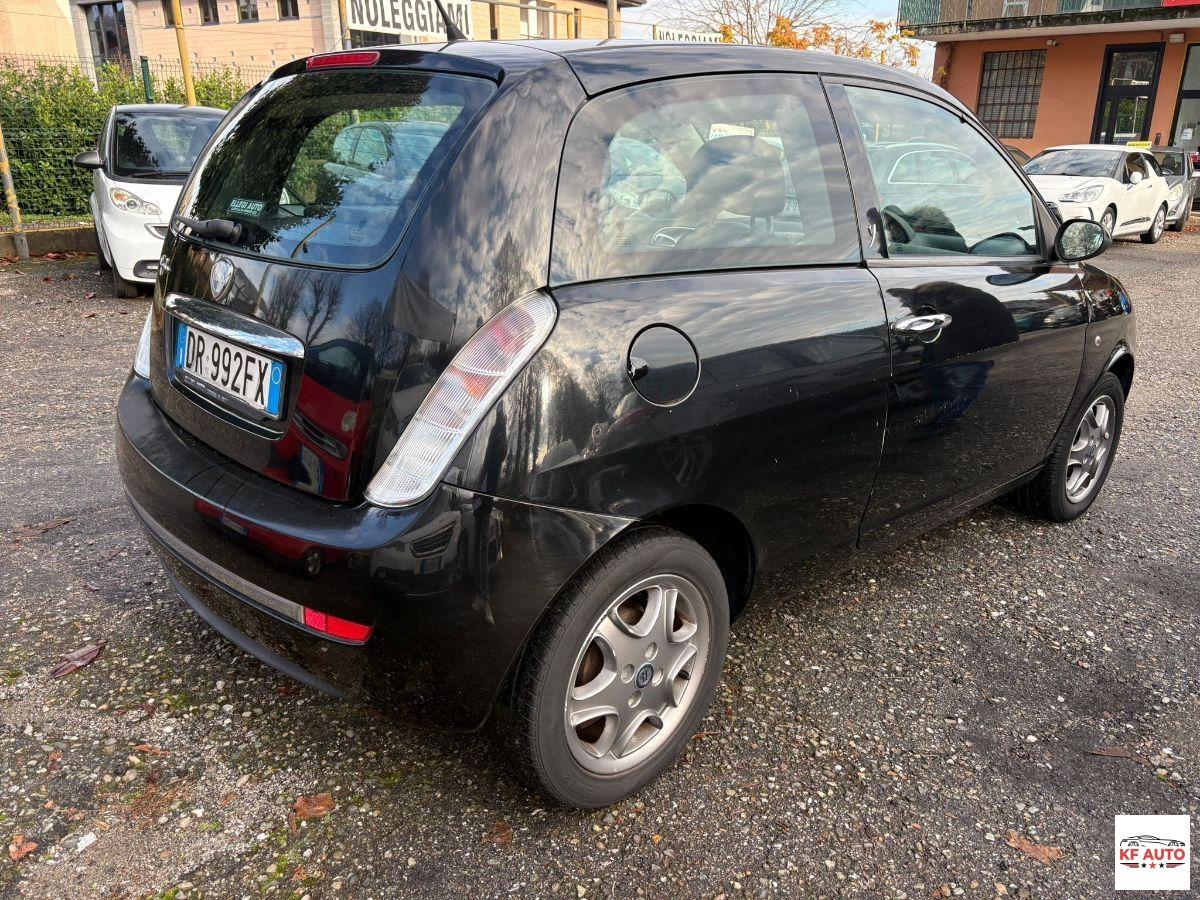 LANCIA - Ypsilon 1.2 8v Argento