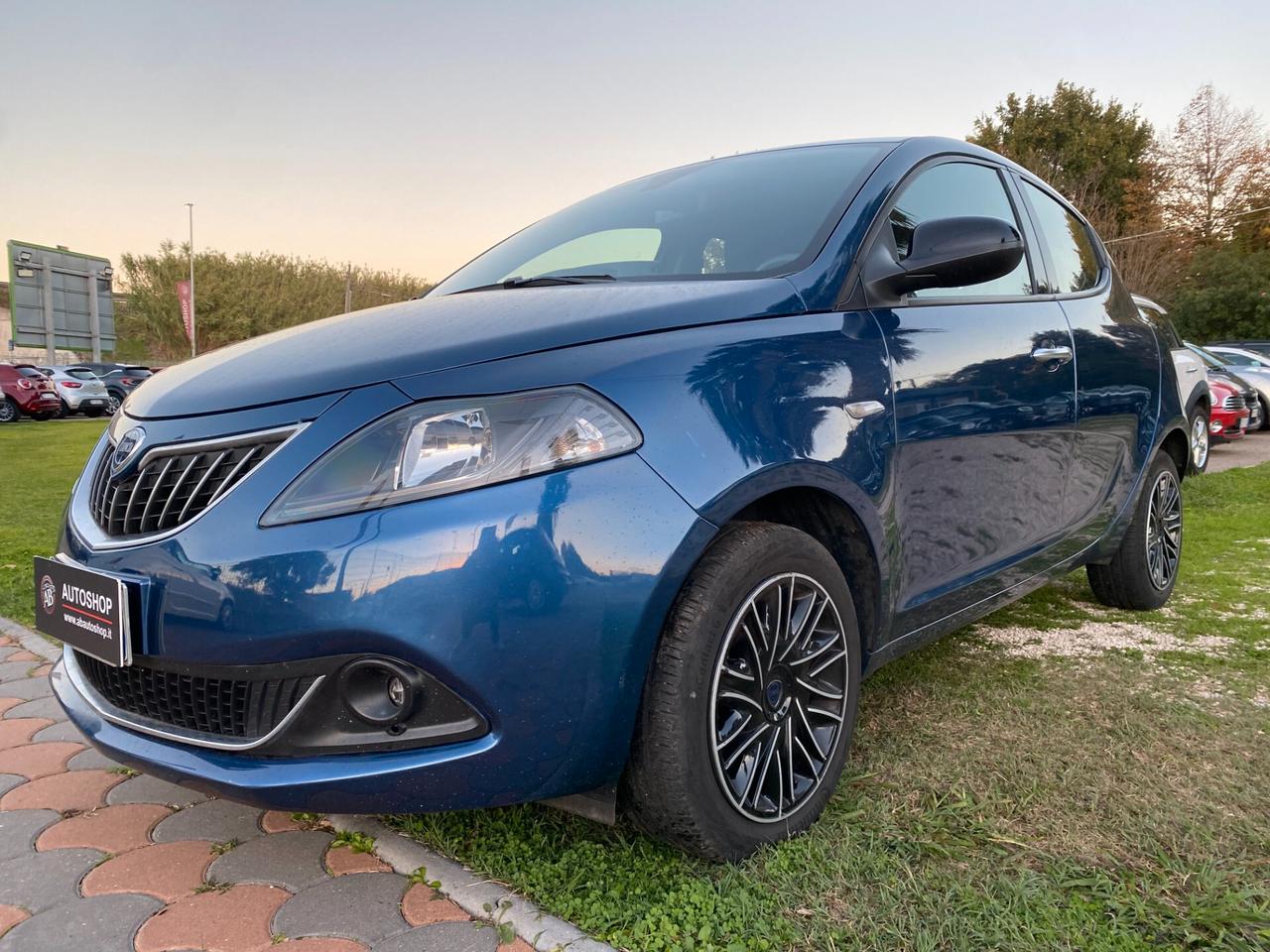 LANCIA - Ypsilon - 1.0 FireFly 5p.S&S Hyb. - NEOPATENTATI - FINANZIABILE - PERMUTE