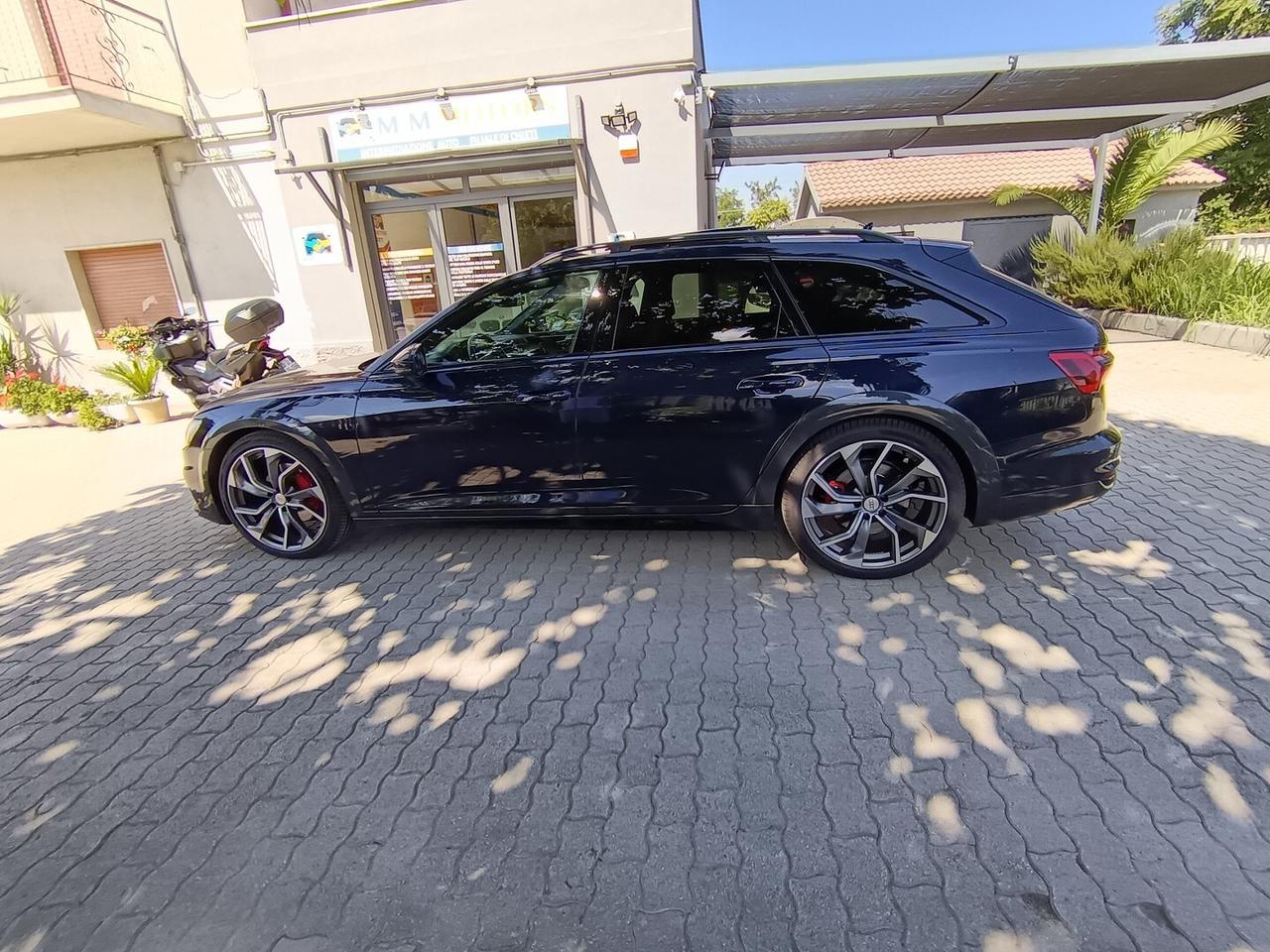 AUDI A6 allroad 45 TDI 3.0 quattro S tronic Sline