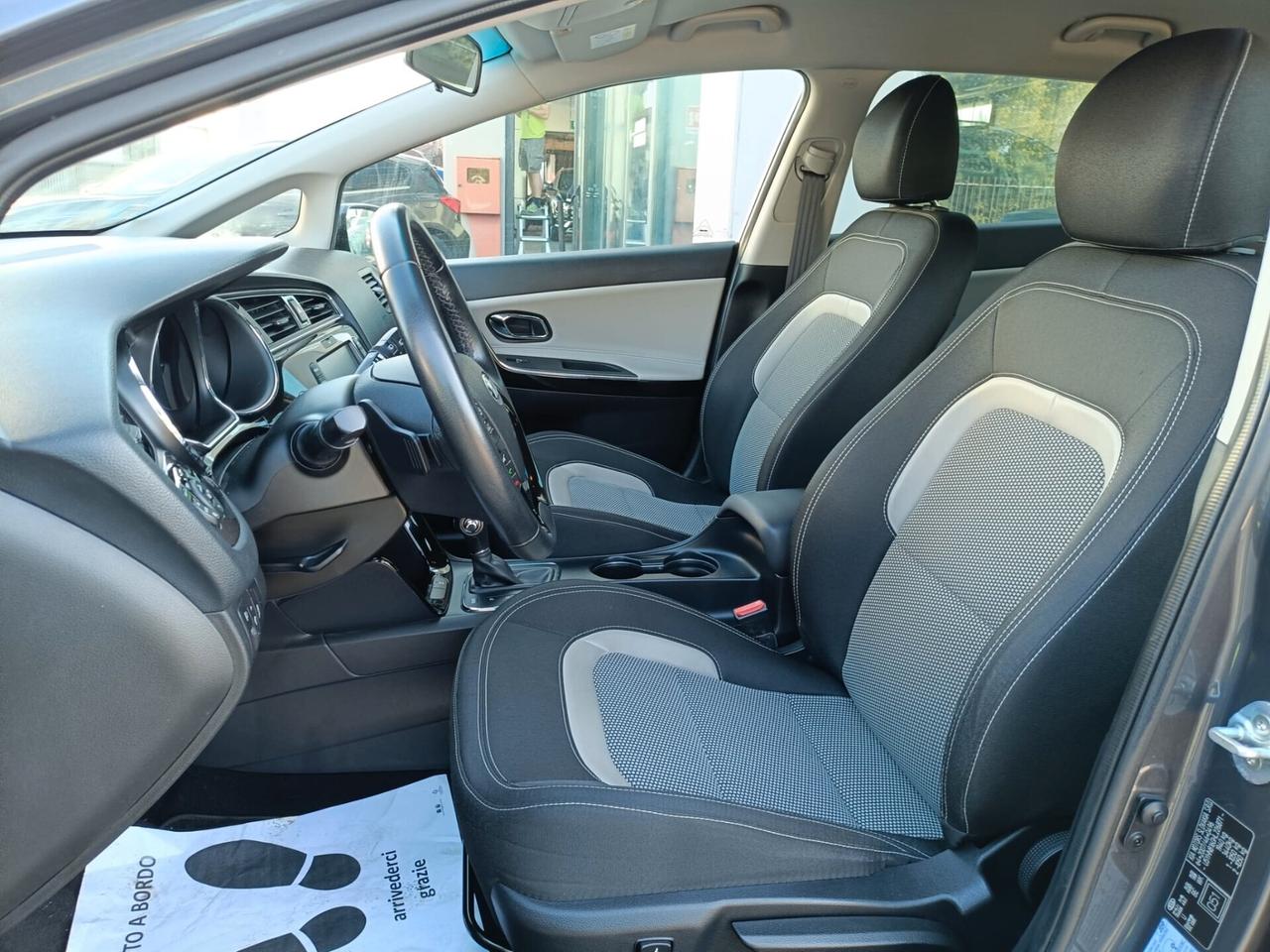 Kia Ceed cee'd 1.6 CRDi 136 CV DCT SW EcoDynamics Business Class