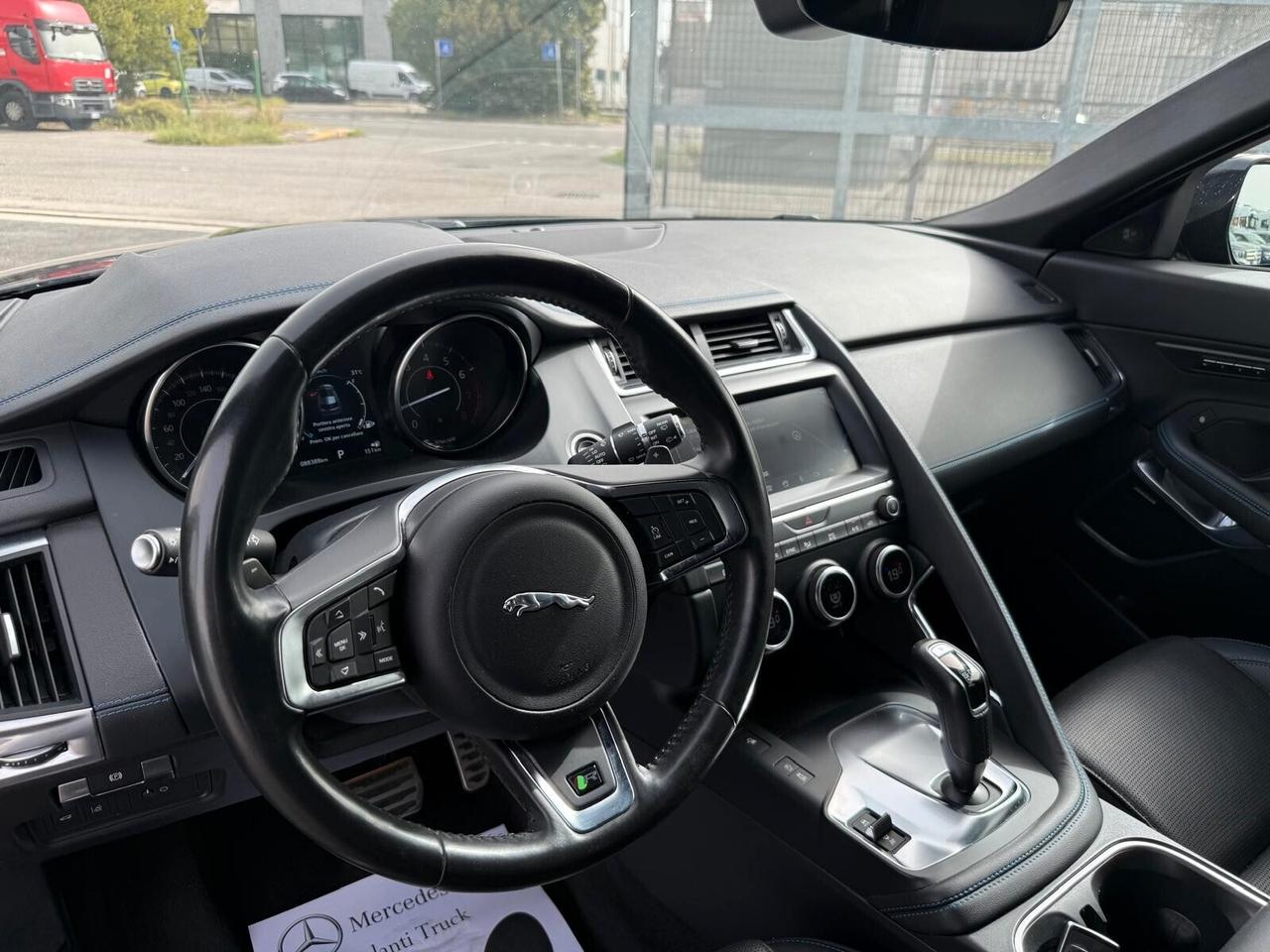 Jaguar E-Pace 2.0 249 CV AWD aut. R-Dynamic HSE