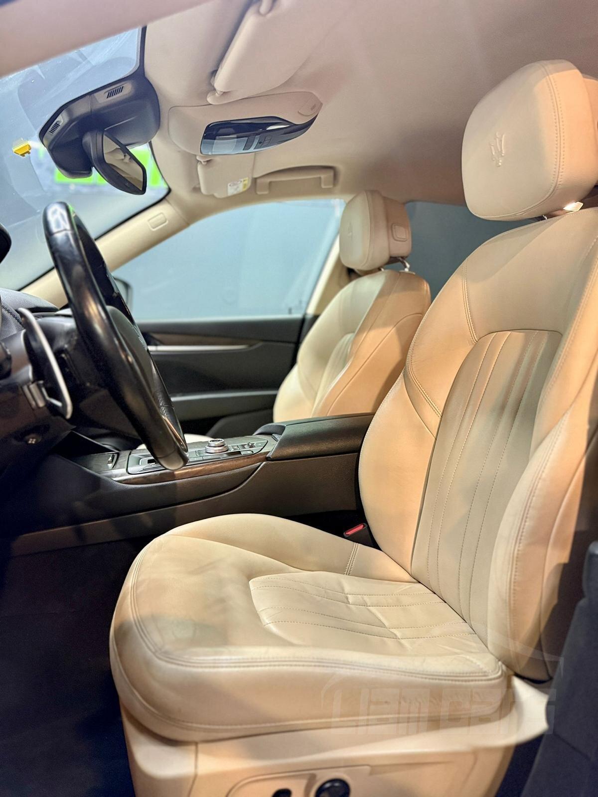Maserati Levante 3.0 V6 275cv auto