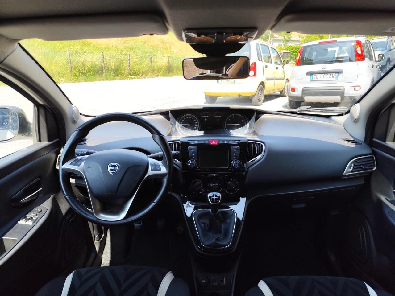 Lancia Ypsilon 1.3 MJT 16V 95 CV 5 porte S&S Gold
