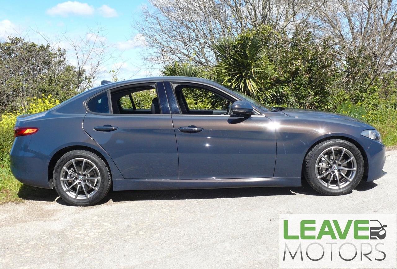 Alfa Romeo Giulia 180 CV AT8 Sport (M1487)