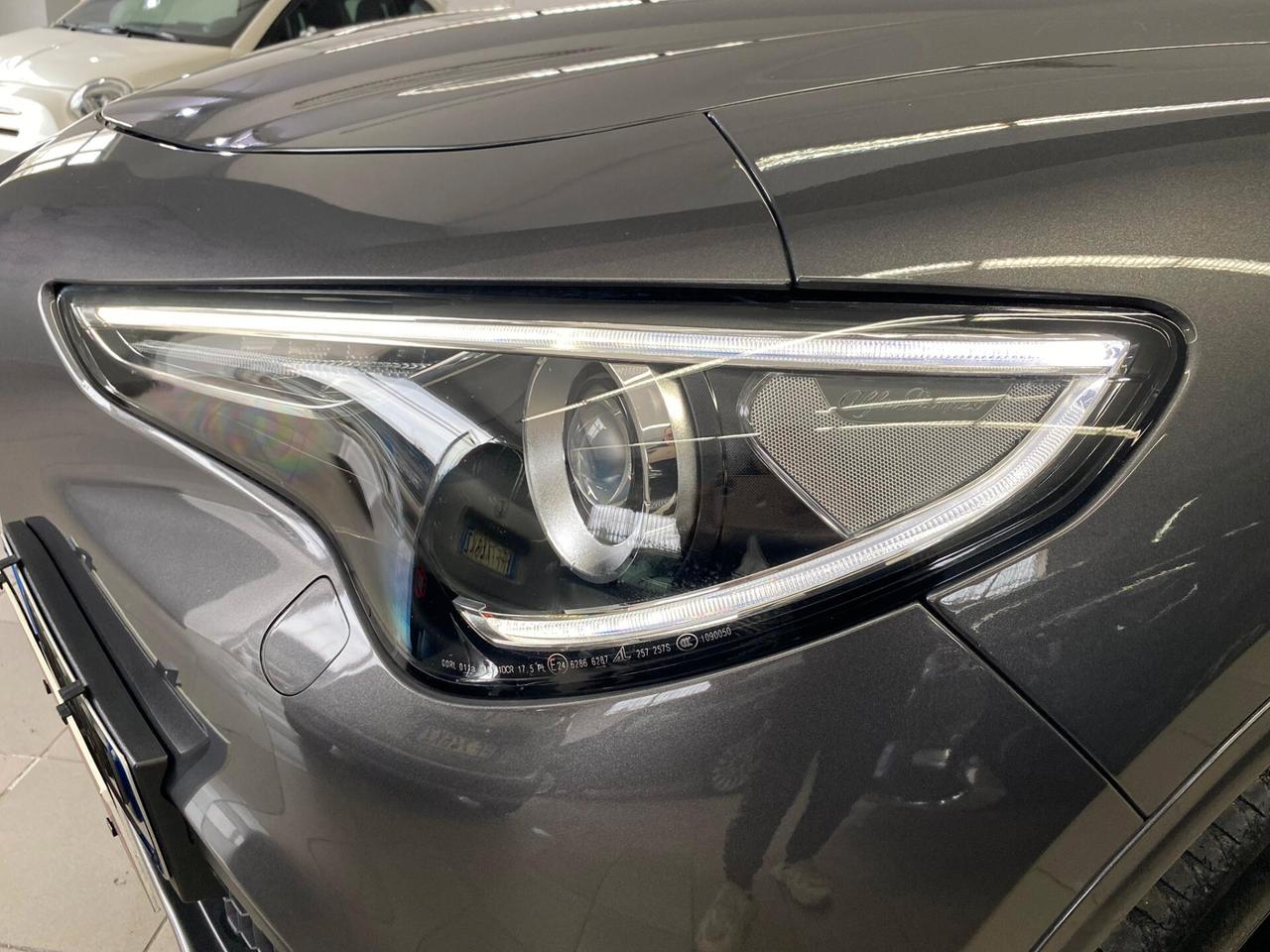 Alfa Romeo Stelvio 2.2 Turbodiesel 210 CV AT8 Q4 Veloce Tì