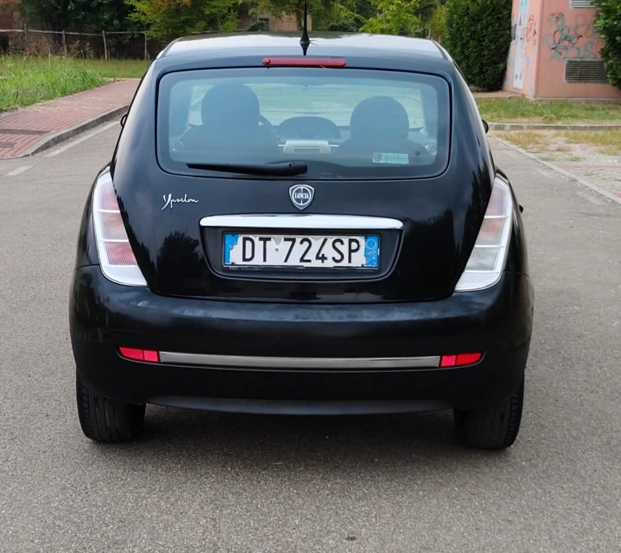 Lancia Ypsilon 1.2 Argento