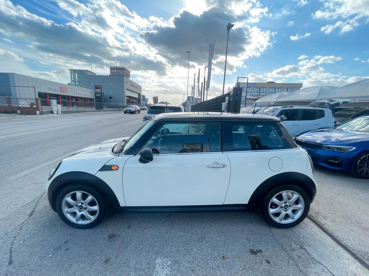 Mini 1.4 16V One Chili