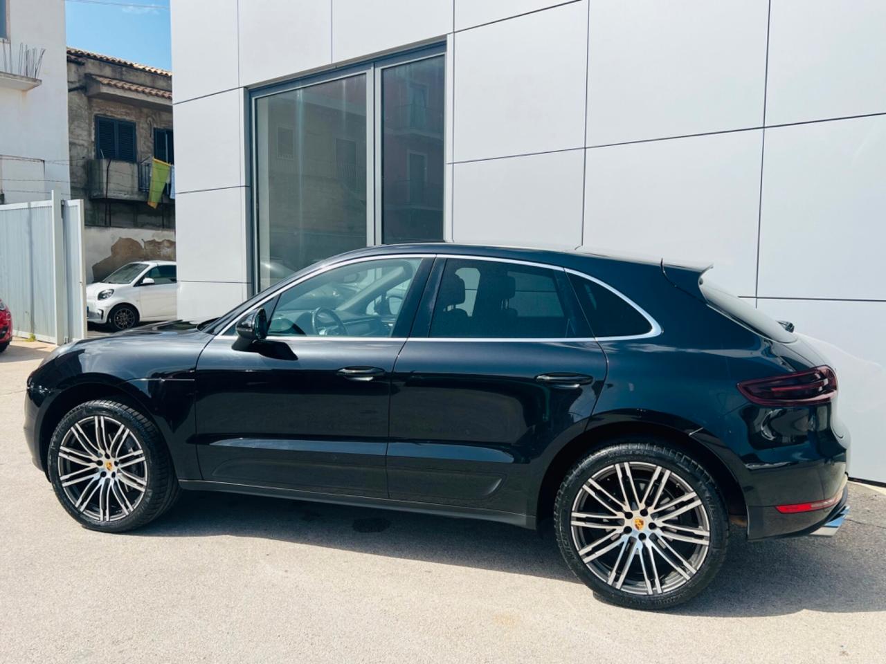 Porsche Macan 2.0 252cv pdk possibilità noleggio no scoring