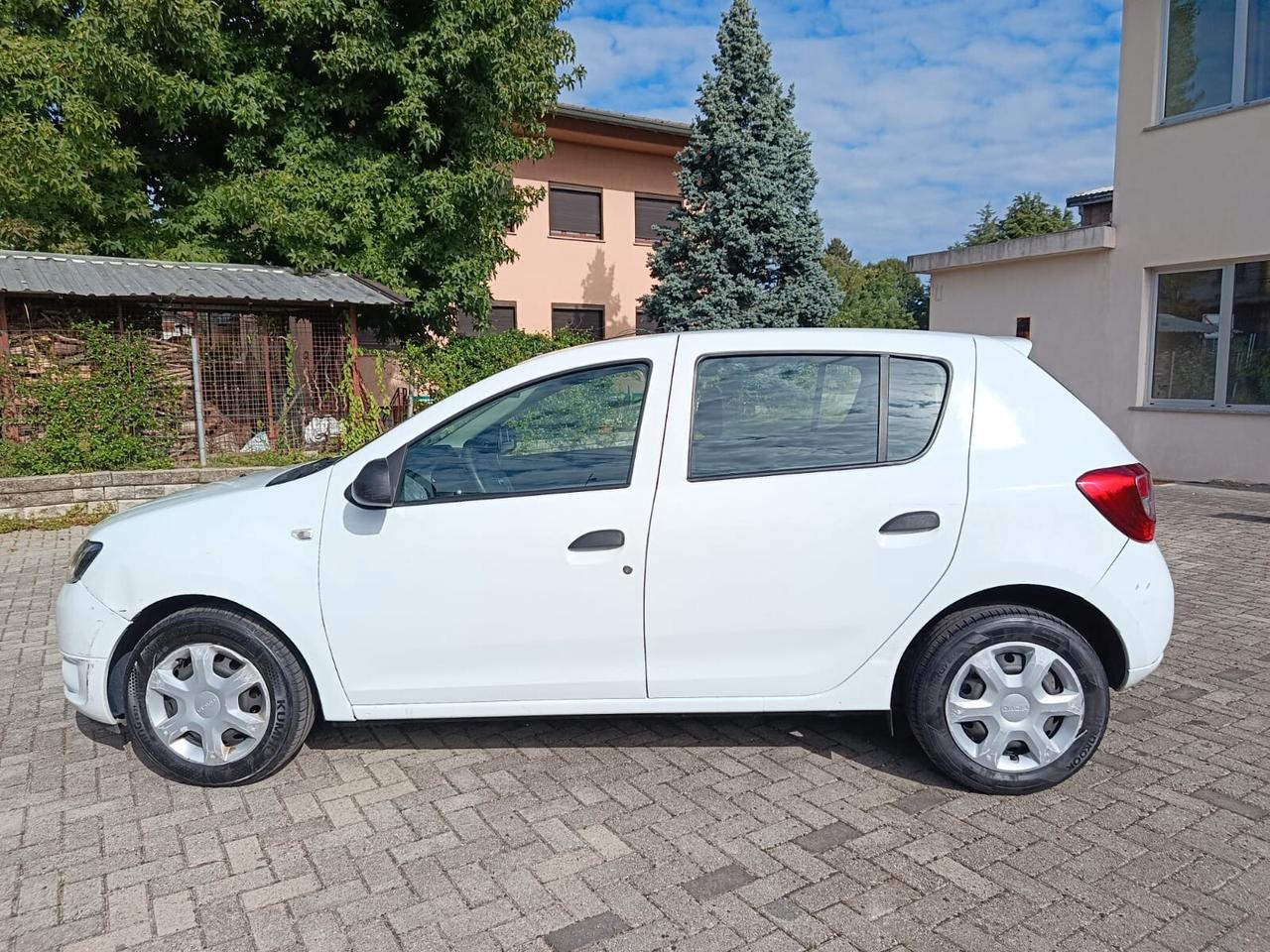 Dacia Sandero 1.2 75CV