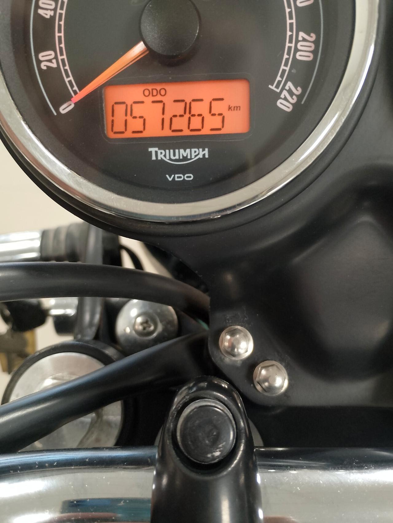 Triumph Bonneville T100