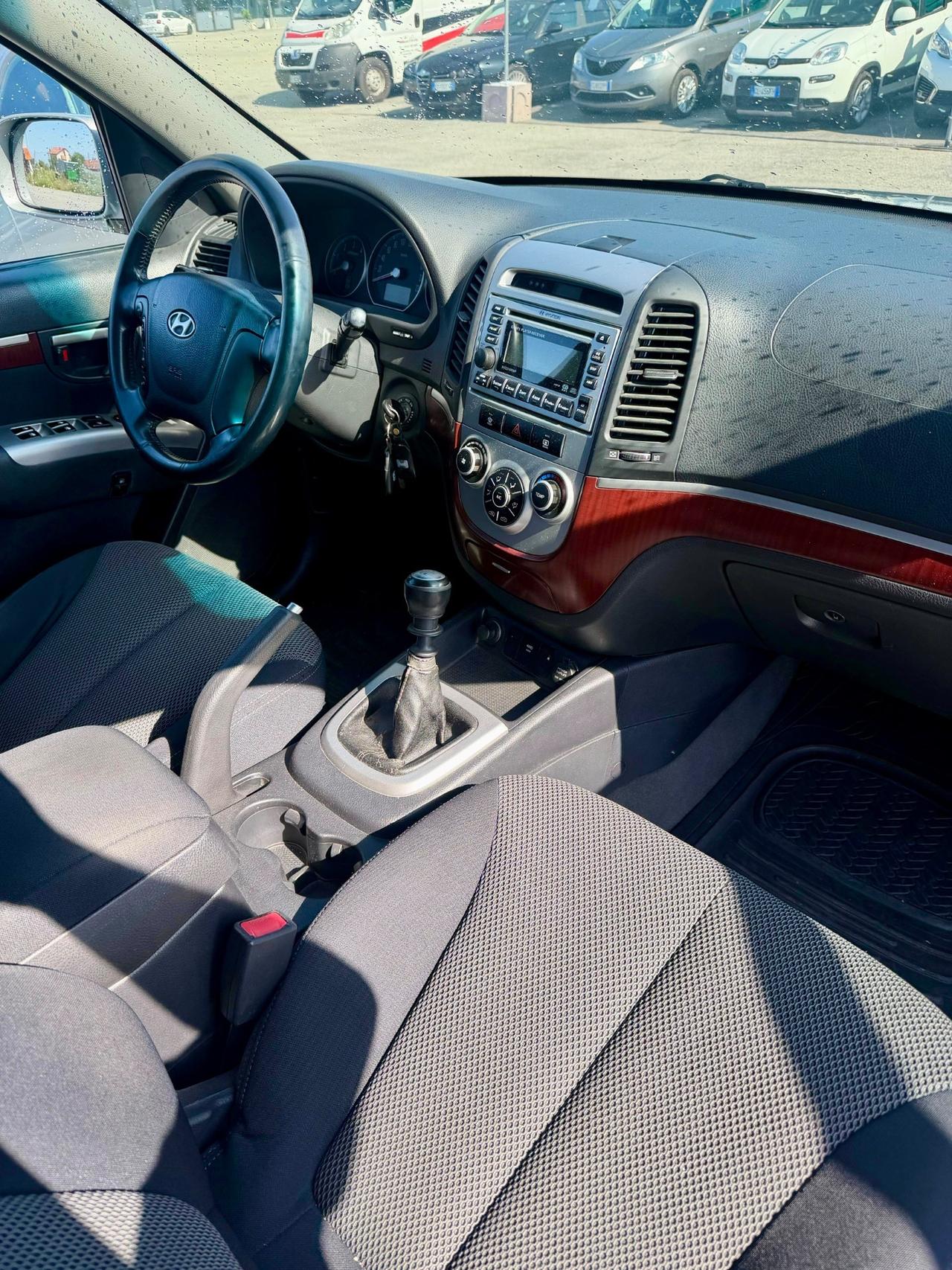 Hyundai Santa Fe 2.2 CRDi VGT Dynamic Sun 5 p.ti
