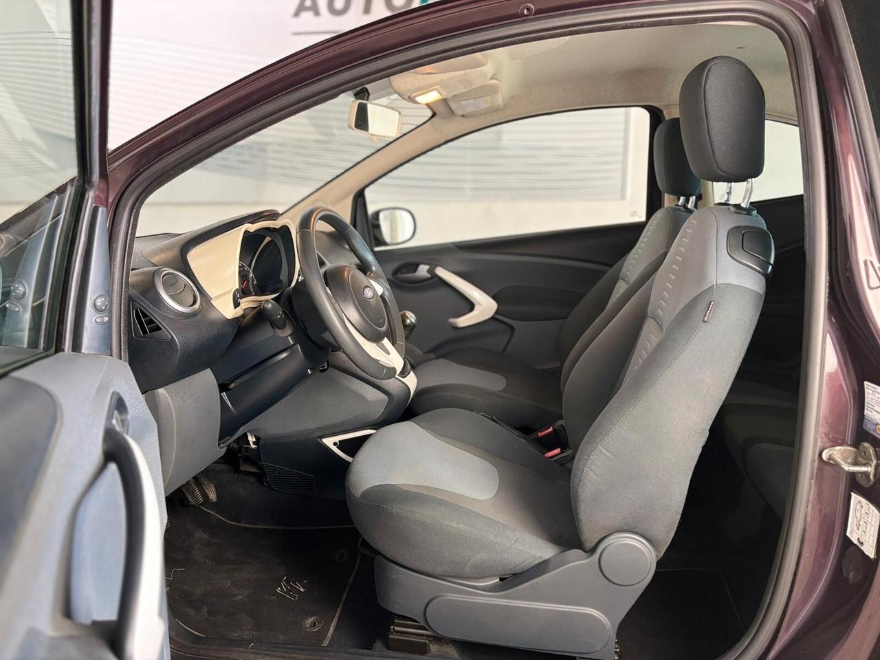 Ford Ka 1.2 - 69 CV CLIMA