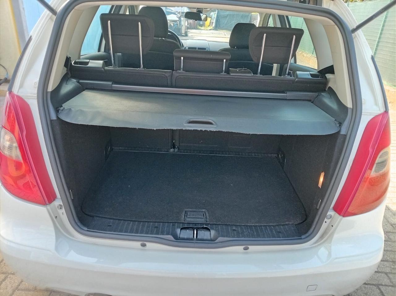 Mercedes-benz A 160 BlueEFFICIENCY Elegance
