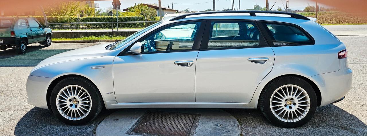 Alfa Romeo 159 1.9 JTDm Sportwagon Progression