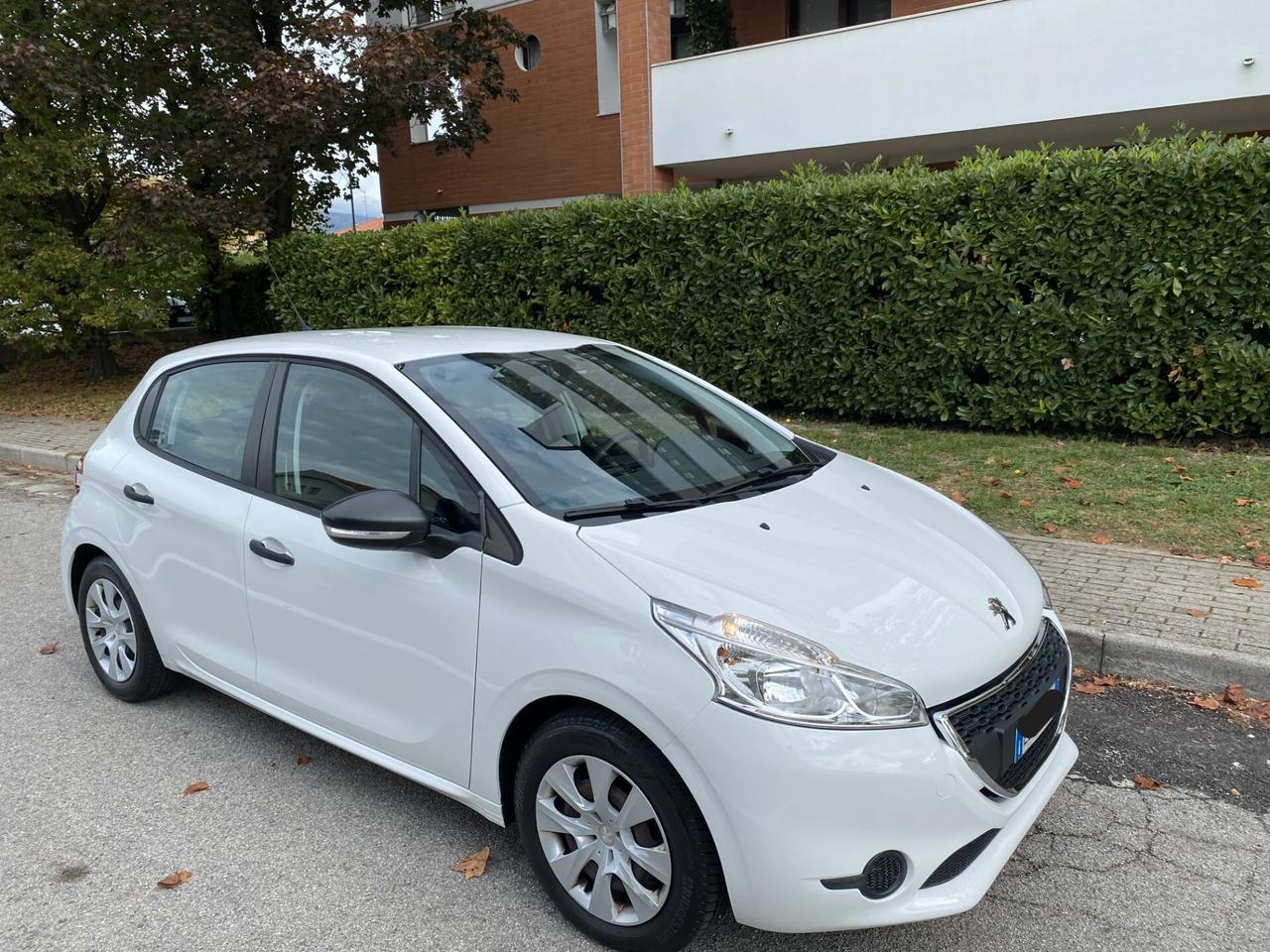 Peugeot 208 1.4 HDi 68 CV 5 porte Van Pack
