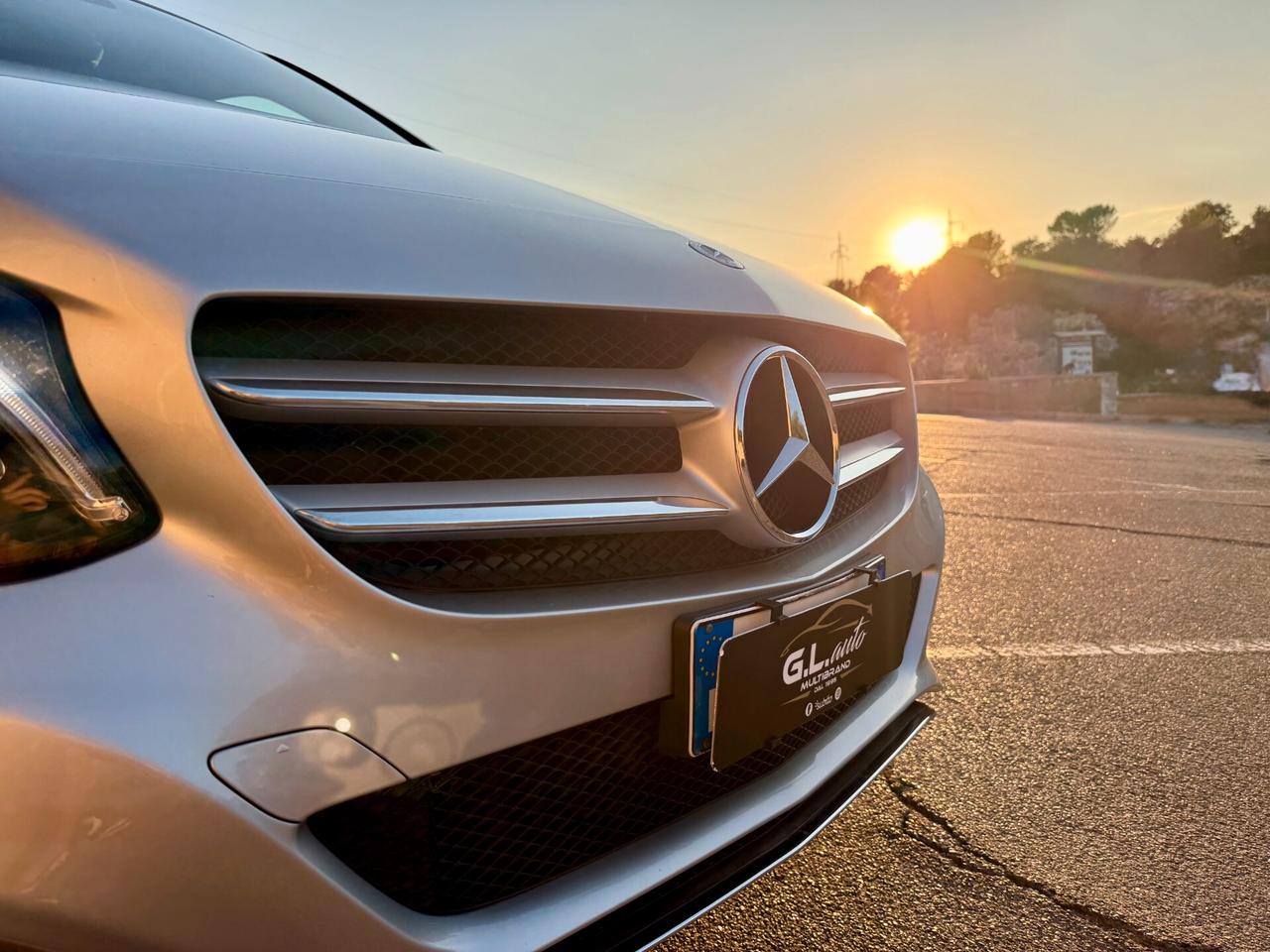 Mercedes B180 SPORT/1500 110CV/FULL LED/CERCHI 17