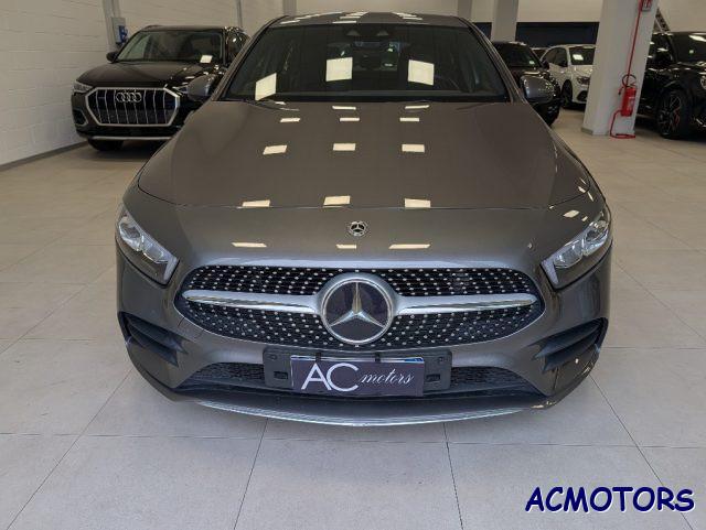MERCEDES-BENZ A 180 d Automatic Premium