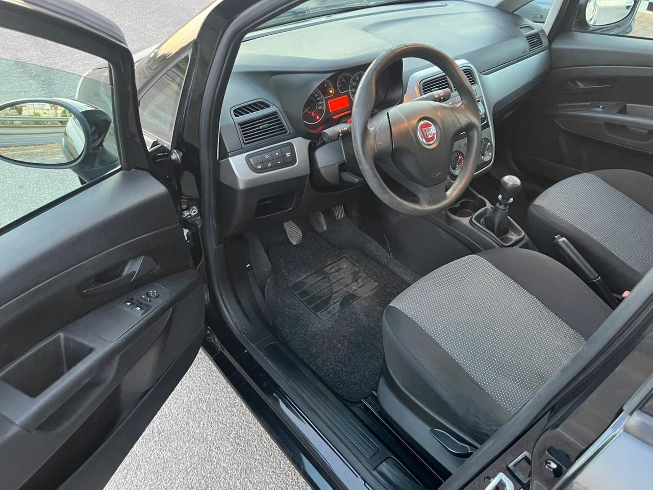 Fiat Grande Punto EasyPower Unipro 2013