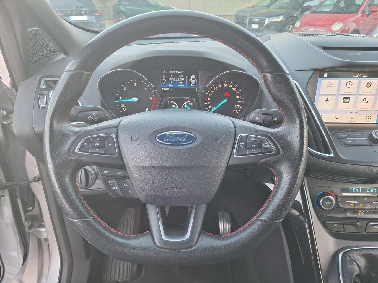 Ford Kuga 1.5 TDCI 120 CV S&S 2WD ST-Line