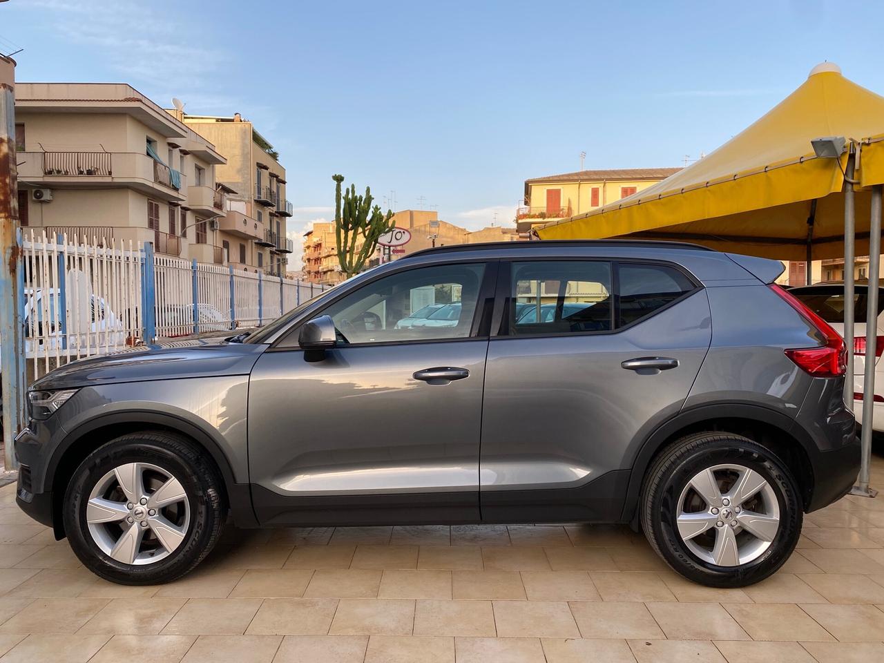 Volvo XC40 D3 - 2.0 150CV - MOMENTUM