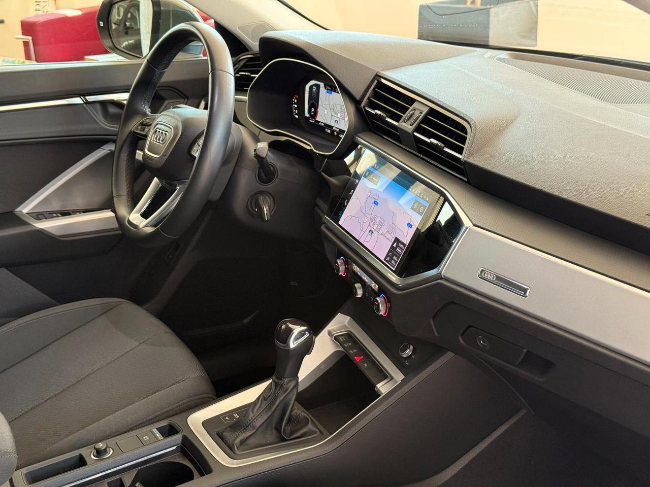 Audi Q3 Sportback 35 2.0 tdi Bus. Plus s-tronic Matrix