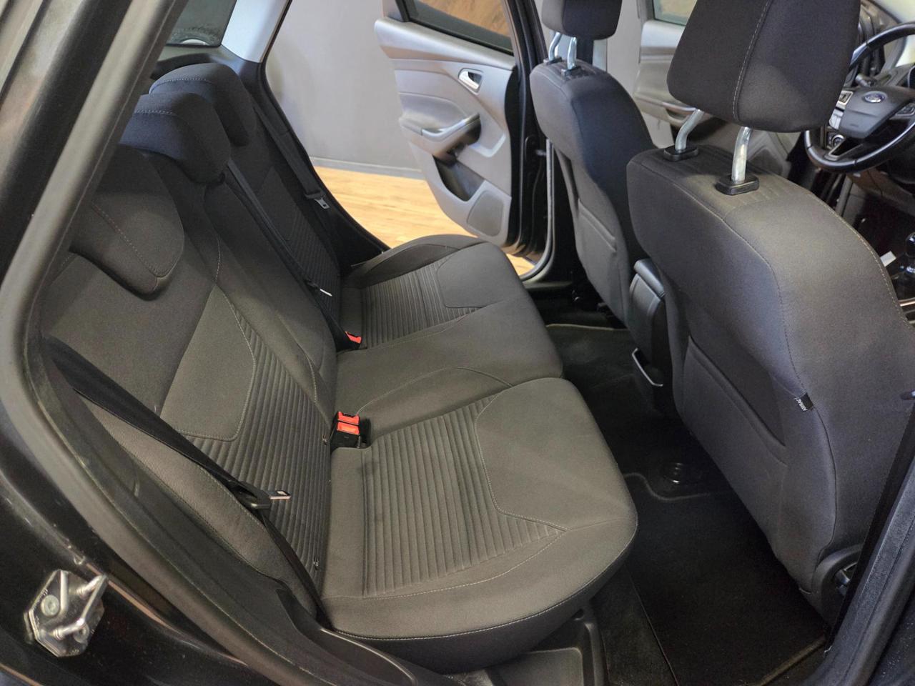 Ford Focus Station Wagon Focus SW 1.5 tdci Titanium Business s&s 120cv