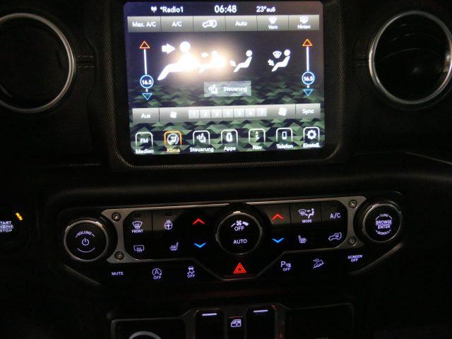 JEEP Wrangler Unlimited 2.2 Mjt II Sahara