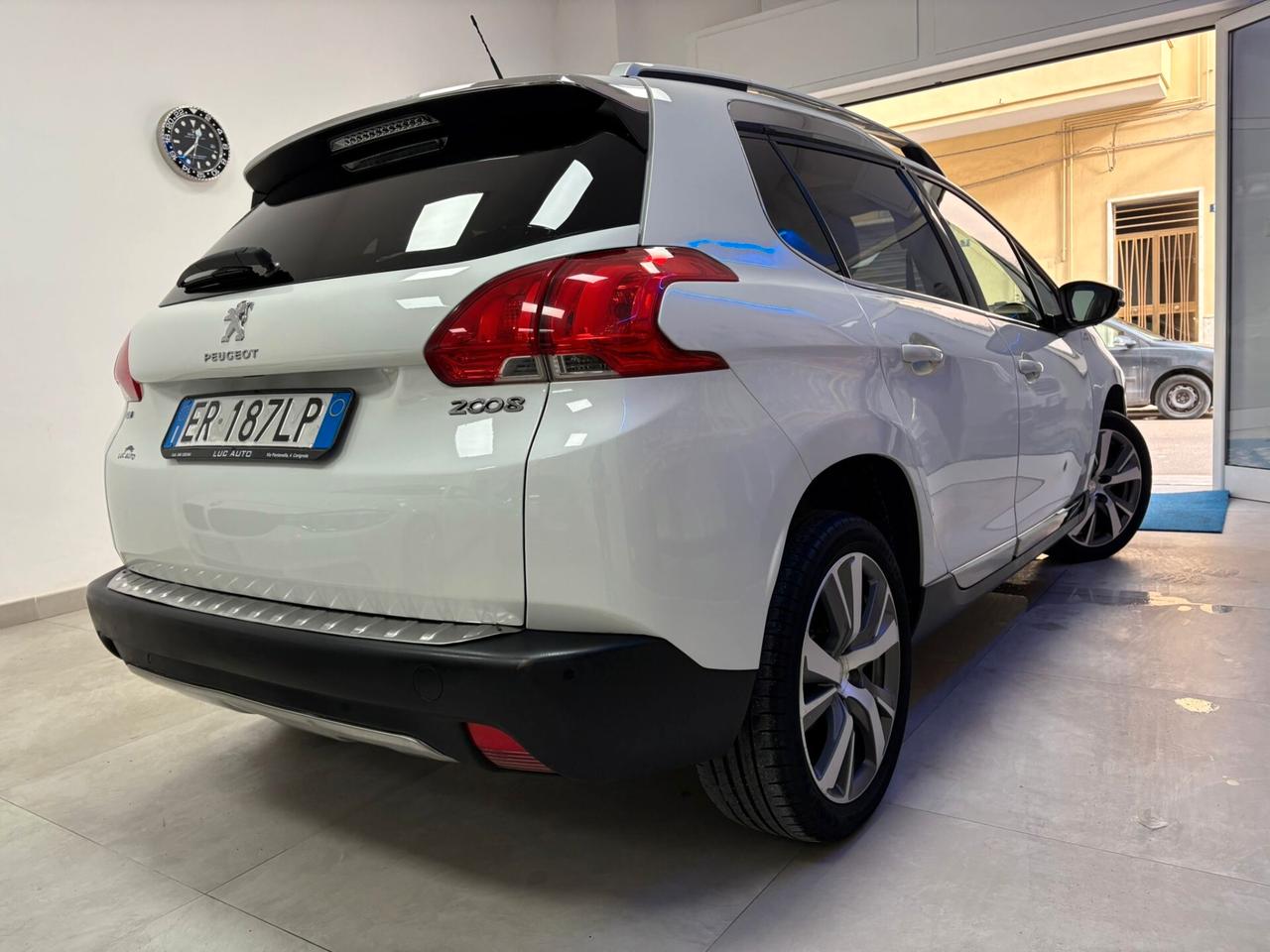 Peugeot 2008 1.6 e-HDi 115 CV Stop&Start Allure