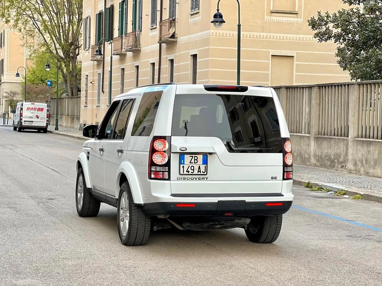 Land Rover Discovery 4 3.0 SDV6 249CV SE