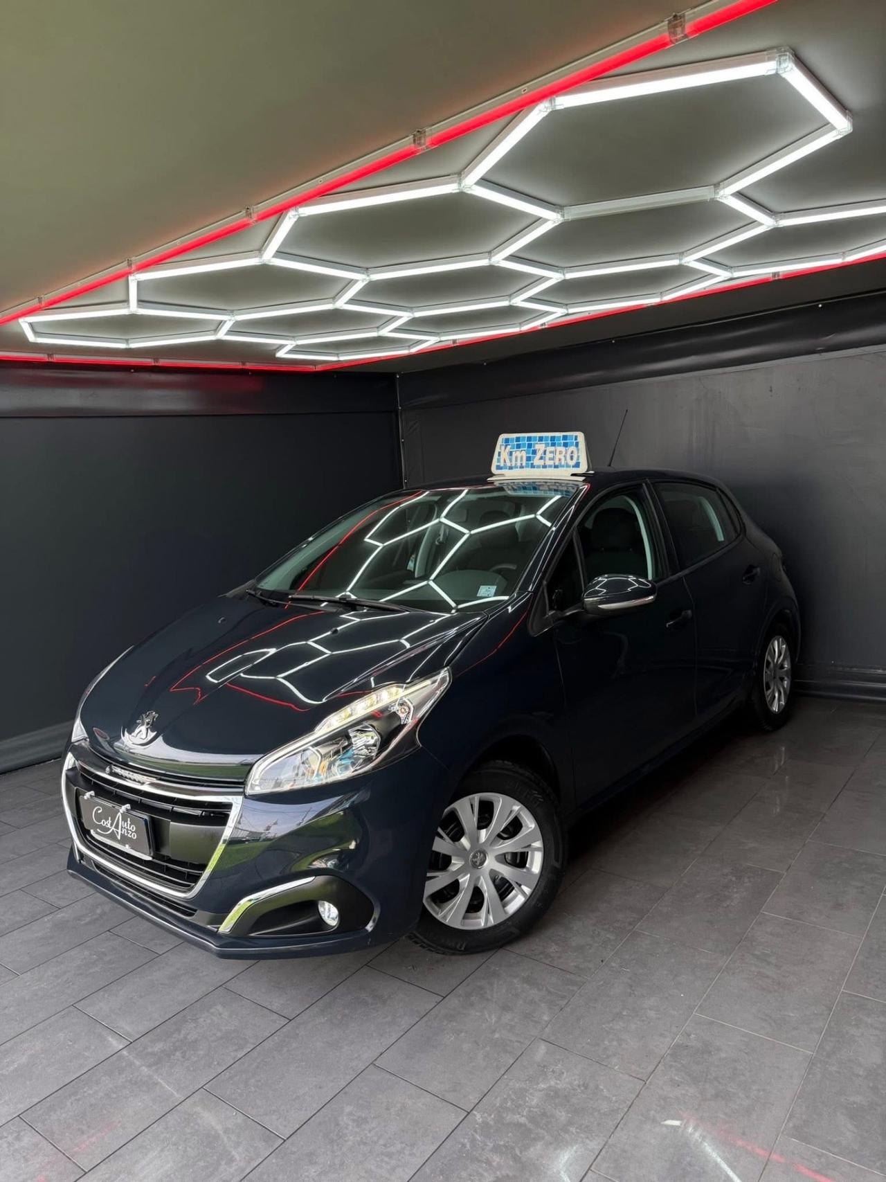 Peugeot 208 1.2 Benzina 82 cv 9556 KM UNICA