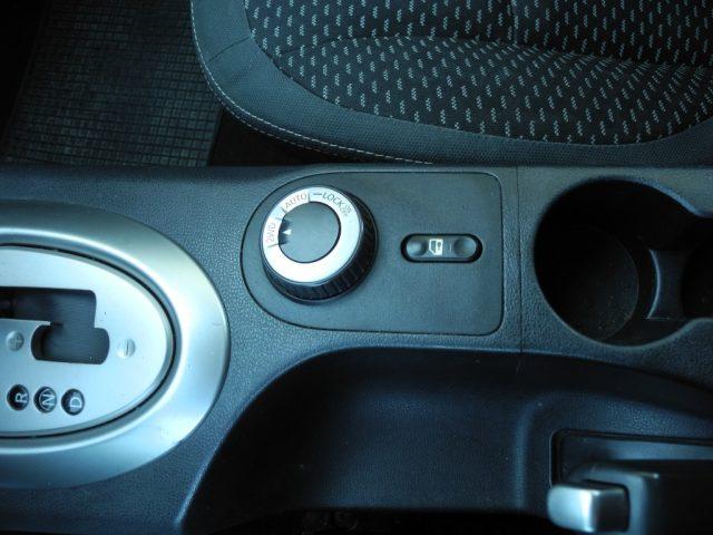 NISSAN Qashqai 2.0 16v 4WD autom. -OK NEOPATENTATI- LEGGERE NOTE