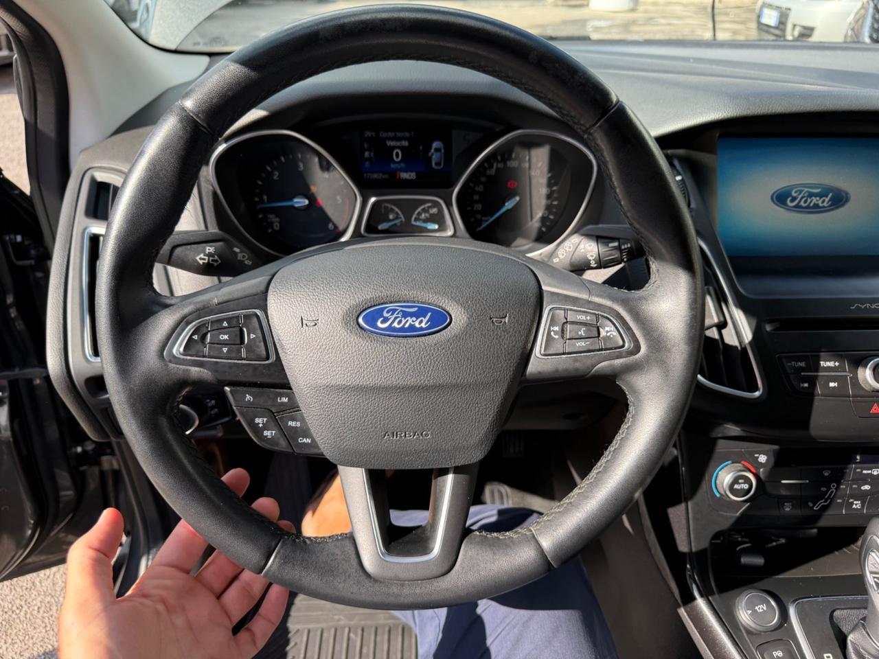 Ford Focus 1.5 TDCi 120 CV S&S Powershift SW Titanium