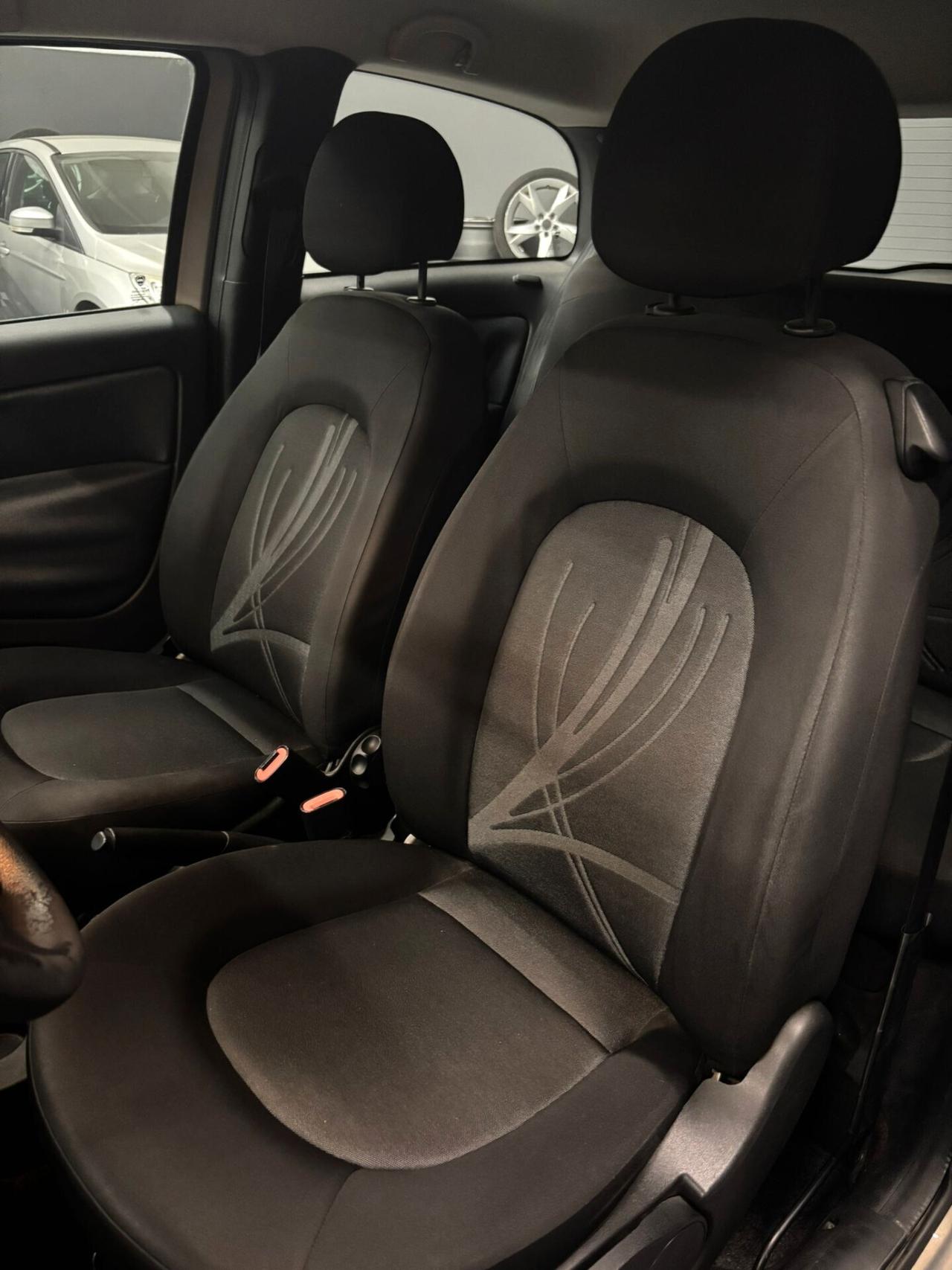 Lancia Ypsilon 1.2 69 CV Platinum