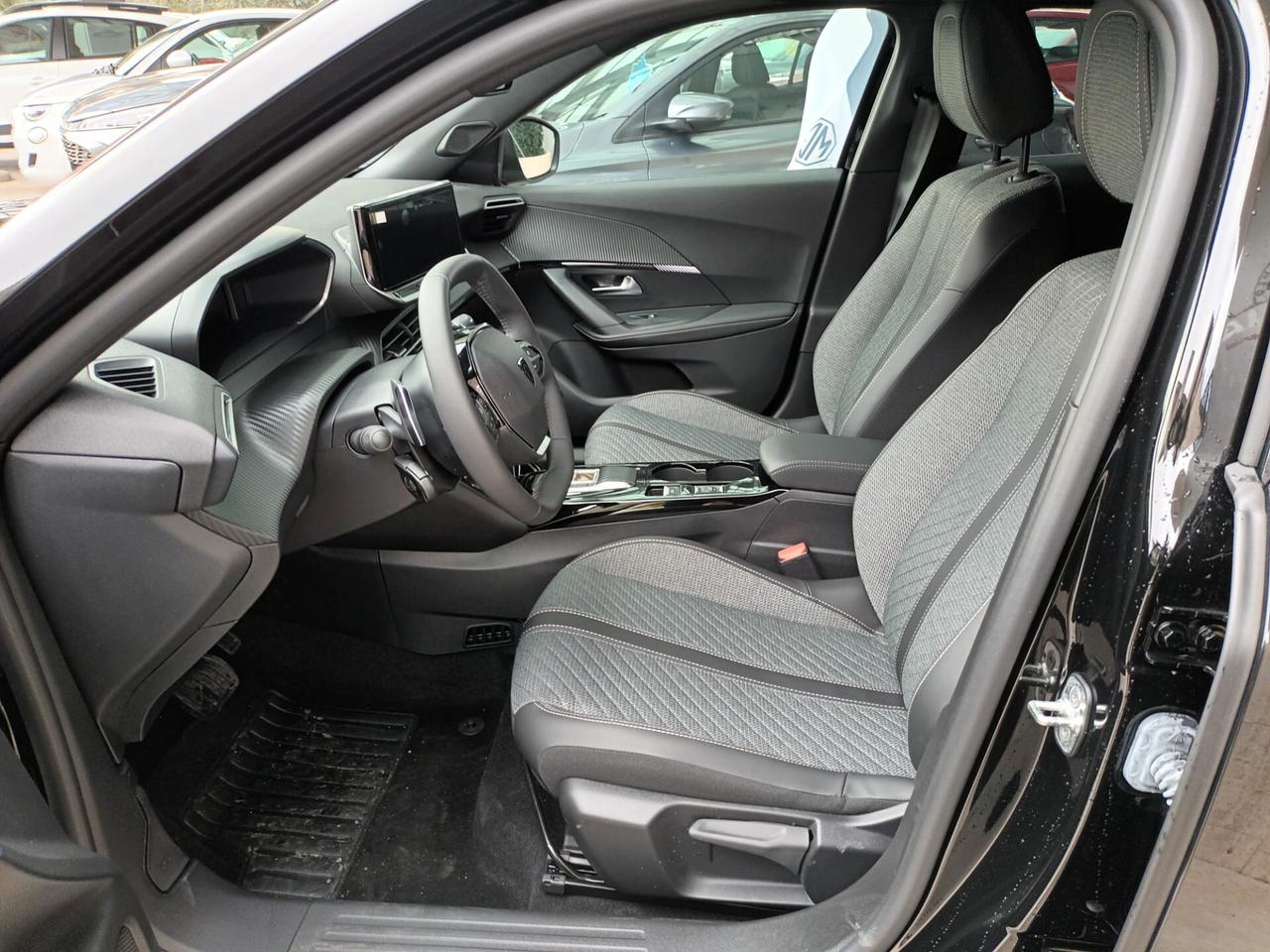 Peugeot 2008 Hybrid 1.2 Allure 145 CV e-DCS6